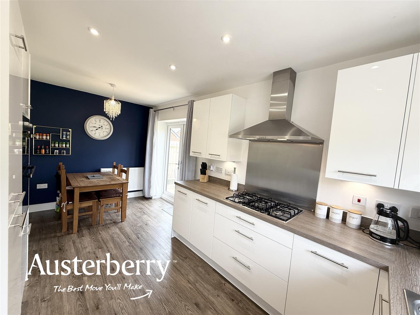 3 bed property in John Bradbury Place, Stoke on trent
